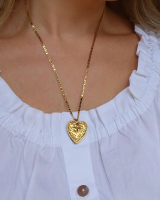 Gold-plated heart pendant necklace made in Greece. Greek handmade jewelry. Vintage-inspired heart necklace